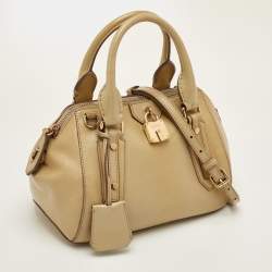 مملوكة مسبقًا Burberry Beige Patent Leather Lock Top Zip Satchel