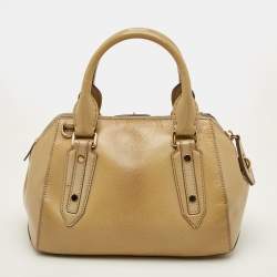 مملوكة مسبقًا Burberry Beige Patent Leather Lock Top Zip Satchel