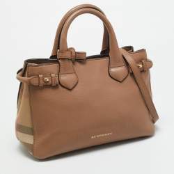  مملوكة مسبقًا حقيبة يد توتس بربري قماش كاروهاس هاوس تشيك وجلد بنية صغيرة