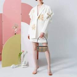 مملوكة مسبقًا Burberry Olympia Beige Vintage Check Canvas and Leather Pochette