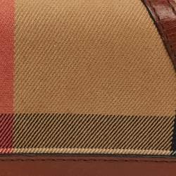 مملوكة مسبقًا محفظة بربري كونتيننتال ليغتون جلد وقماش كاروهات هاوس بنية/ بيج