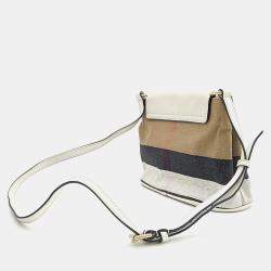 مملوكة مسبقًا حقيبة كروس بودي بربري كانفاس وجلد