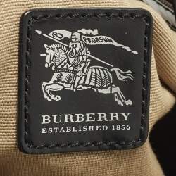 Pre Owned حقيبة هوبو بربري لاركن PVC كاروهات سوبرنوفا أسود / بيج وجلد لامع