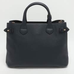 Pre Owned حقيبة يد توتس بربري بانر جلد أزرق بحري/بيج متوسط وكاتنس كانفاس تشيك المنزل