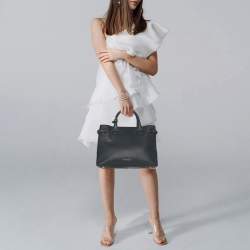 Pre Owned حقيبة يد توتس بربري بانر جلد أزرق بحري/بيج متوسط وكاتنس كانفاس تشيك المنزل