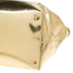 Pre Owned حقيبة يد بربري جلد ذهبية ميتالك