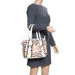 Pre Owned حقيبة بربري كاروهات نوفا عنابي ملفوفة