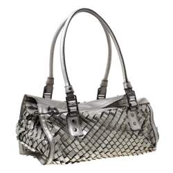 مملوكة مسبقًا حقيبة بربري جلد مغزولة رمادية ميتالك