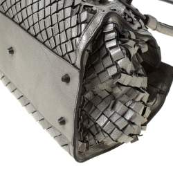 مملوكة مسبقًا حقيبة بربري جلد مغزولة رمادية ميتالك