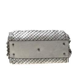 مملوكة مسبقًا حقيبة بربري جلد مغزولة رمادية ميتالك