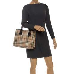 مملوكة مسبقًا حقيبة بربري PVC وجلد كاروهات هاوس تشيك بيج/أسود