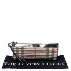 مملوكة مسبقًا Burberry Beige/Metallic Nova Check PVC and Patent Leather Zip Wristlet Clutch
