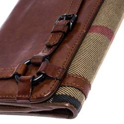 Pre Owned Burberry Brown/Beige House Check Canvas and Leather Buckle Flap Wallet