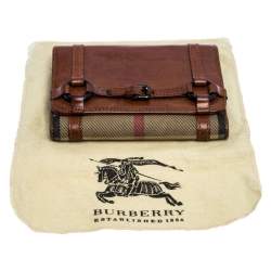 Pre Owned Burberry Brown/Beige House Check Canvas and Leather Buckle Flap Wallet