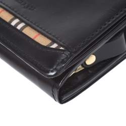 مملوكة مسبقًا Burberry Black Leather Compact Wallet