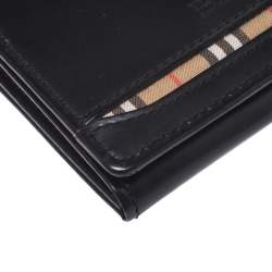مملوكة مسبقًا Burberry Black Leather Compact Wallet