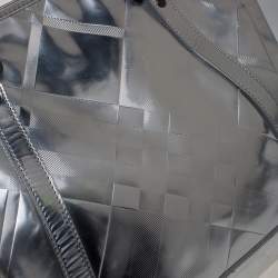 مملوكة مسبقًا حقيبة يد بربري ايمبر جلد لامع مربعات بيت فضي 