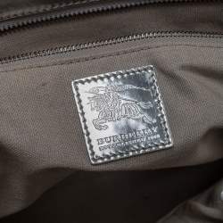 مملوكة مسبقًا حقيبة يد بربري ايمبر جلد لامع مربعات بيت فضي 