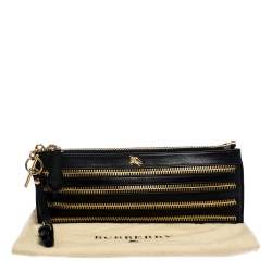 Pre Owned حقيبة معصم كلاتش بربري جلد سوداء