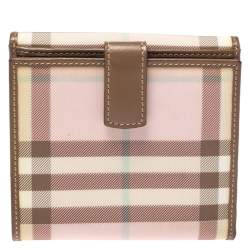 مملوكة مسبقًا محفظة بربري جلد وبلاستيك هاوس تشيك بني/وردي مضغوطة