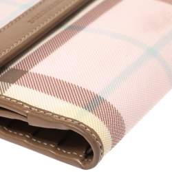 مملوكة مسبقًا محفظة بربري جلد وبلاستيك هاوس تشيك بني/وردي مضغوطة