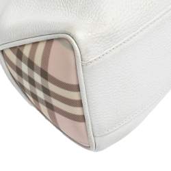 Pre Owned Burberry White Leather Shark Tooth Tote