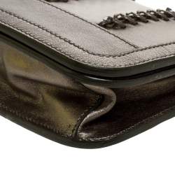 مملوكة مسبقًا Burberry Metallic Olive Green Leather Wristlet Clutch