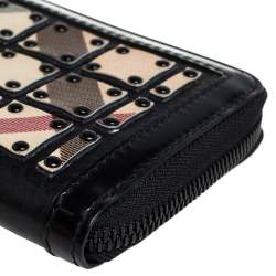 Pre Owned Burberry Black/Beige Canvas and Patent Leather Small Warrior Zip Around Wallet