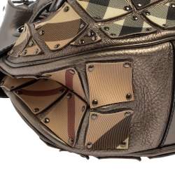 Pre Owned حقيبة هوبو بربري واريور صغيرة ج لد و كانفاس مربعات نوفا رصاصي ميتاليك