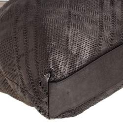 Pre Owned Burberry Metallic Lasercut Soft Leather Drawstring Tote