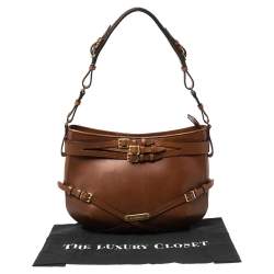 مملوكة مسبقًا حقيبة هوبو بربري بريدل دوتون جلد بني صغيرة