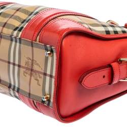 مملوكة مسبقًا حقيبة ساتشل بربري مينفورد بورتريه كانفاس مقوى كاروهات هاي ماركت تشيك وجلد لامع بيج/ أحمر 