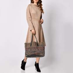 مملوكة مسبقًا حقيبة يد توتس بربري دودل شوبر كانفاس كلاسيك بني قابلة للتحول متوسطة