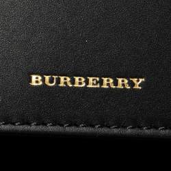 مملوكة مسبقًا Burberry Black Leather Large Bucket Bag
