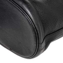 مملوكة مسبقًا حقيبة بربري باكت أربطة جلد أسود