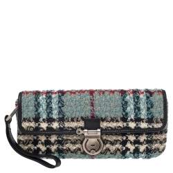 Pre Owned حقيبة كلتش بربري صوف كاروهات نوفا تشيك أزرق ذات حمالة معصم