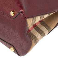 مملوكة مسبقًا حقيبة يد توتس بربري بانر قماش كاروهات هاوس تشيك و جلد بيج/عنابي متوسطة
