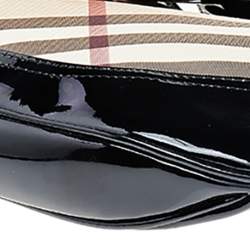 Pre Owned Burberry Black/Beige Nova Check PVC And Patent Leather Brooke Hobo
