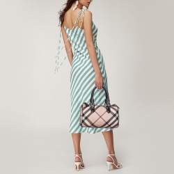 مملوكة مسبقًا Burberry Beige Nova Check PVC Chester Boston Bag