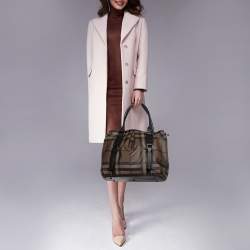 Pre Owned حقيبة يد توتس بربري نورثفيلد  جلد وبي في سي تشيك سموك أسود 