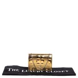 Pre Owned محفظة بسلسلة بربري جيسي كومباكت قلاب جلد لامه مبطن ذهبي