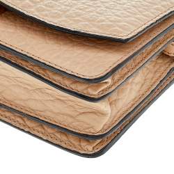 Pre Owned محفظة بسلسلة بربري قلاب جلد منقوش بيج