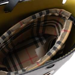 Pre Owned Burberry Black Leather and Vintage Check Cotton Blend Grommet Bucket Bag