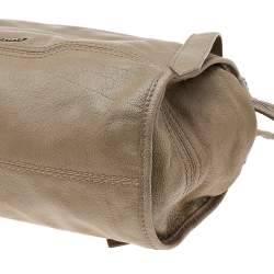 مملوكة مسبقًا Burberry Khaki Leather Shoulder Bag