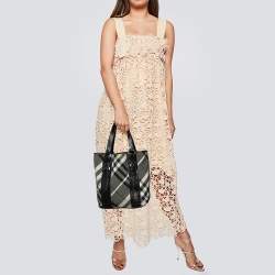 Pre Owned حقيبة يد توتس بربري فيكتوريا جلد لامع ونايلون كاروهات بيت أسود