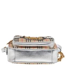 مملوكة مسبقًا حقيبة كاميرا بربري لينك 1983 نايت جلد وكانفاس كاروهات بيج/فضي