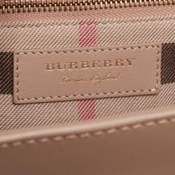 مملوكة مسبقًا Burberry Beige Leather Medium Buckle Tote