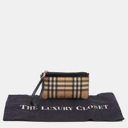 مملوكة مسبقًا Burberry Beige Nova Check Coated Canvas Wristlet Clutch