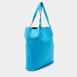 مملوكة مسبقًا Burberry Neon Blue Leather Remington Shopper Tote