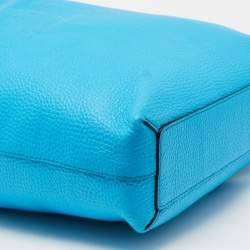مملوكة مسبقًا Burberry Neon Blue Leather Remington Shopper Tote